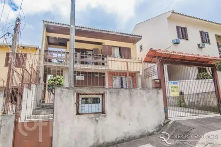 Casa com 6 Quartos à venda, 200m² no Glória, Porto Alegre