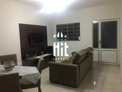Casa com 3 Quartos à venda, 190m² no Vila Liviero, São Paulo