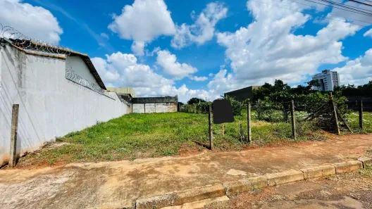 Lote/Terreno à venda, 418m² no Tibery, Uberlândia