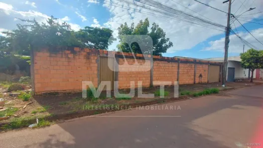 Lote/Terreno com 1 Quarto à venda, 1m² no Morumbi, Uberlândia