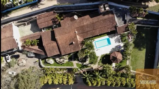 Fazenda/Sítio com 4 Quartos à venda, 1800m² no Parque Realeza, Cotia