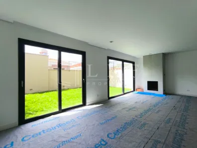 Casa com 4 Quartos à venda, 200m² no Vila Elvira, São Paulo