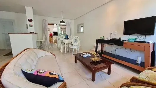 Casa de Condomínio com 3 Quartos à venda, 140m² no Maresias, São Sebastião