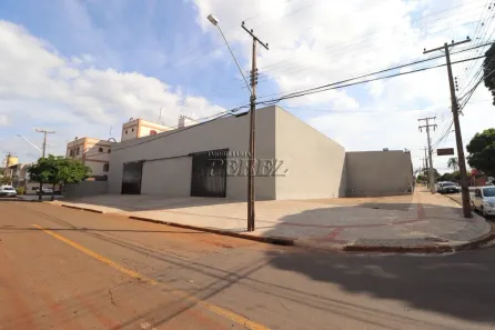 Galpão/Depósito/Armazém para alugar, 965m² no Vila Ziober, Londrina
