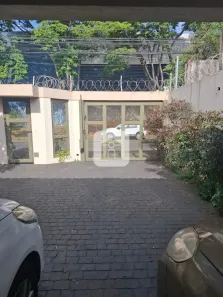 Casa com 3 Quartos à venda, 242m² no Marta Helena, Uberlândia