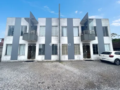 Apartamento com 2 Quartos para alugar, 58m² no Carianos, Florianópolis