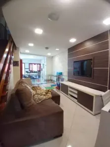 Sobrado com 2 Quartos à venda, 104m² no Jardim Stella, Santo André
