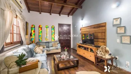 Casa com 4 Quartos à venda, 254m² no Ipanema, Porto Alegre