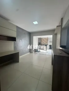 Casa de Condomínio com 3 Quartos para alugar, 150m² no Aclimação, Uberlândia