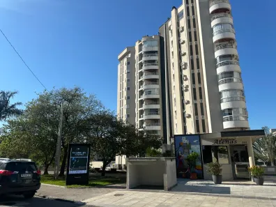 Apartamento com 4 Quartos para alugar, 140m² no Agronômica, Florianópolis