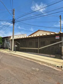 Casa com 3 Quartos à venda, 242m² no Setor Novo Horizonte, Goiânia