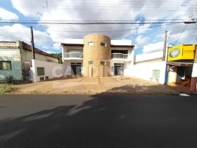 Ponto Comercial para alugar, 700m² no Vila Prado, São Carlos