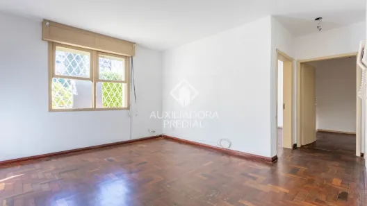 Apartamento com 2 Quartos à venda, 51m² no Passo da Areia, Porto Alegre
