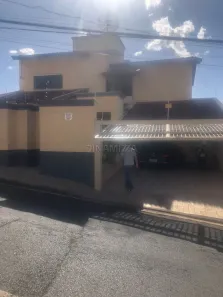 Casa com 3 Quartos à venda, 293m² no Jardim Alexandre Campos, Uberaba