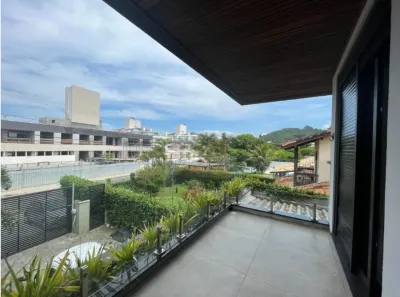 Casa com 3 Quartos à venda, 173m² no Morro das Pedras, Florianópolis