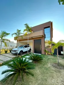 Casa com 3 Quartos para alugar, 164m² no Condomínio Belvedere, Cuiabá
