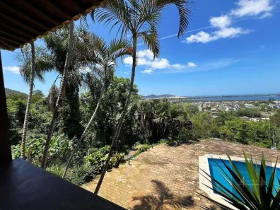 Casa com 4 Quartos à venda, 280m² no Lagoa da Conceição, Florianópolis