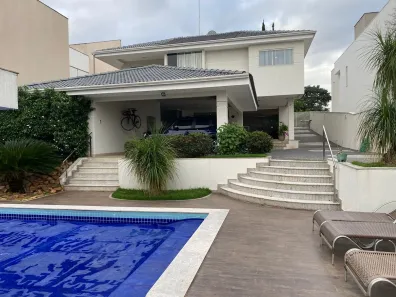 Sobrado com 5 Quartos à venda, 460m² no Alphaville Flamboyant Residencial Araguaia, Goiânia