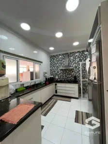 Casa de Condomínio com 3 Quartos à venda, 240m² no Loteamento Villa Branca, Jacareí