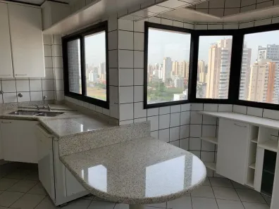 Apartamento com 3 Quartos para alugar, 130m² no Vila Gertrudes, São Paulo