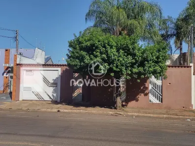 Casa com 3 Quartos à venda, 163m² no Vila Taveirópolis, Campo Grande