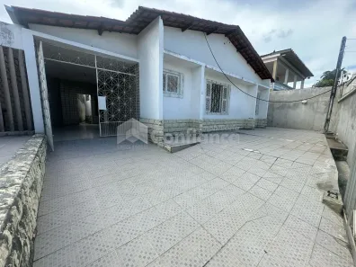 Casa com 3 Quartos à venda, 417m² no Pici, Fortaleza