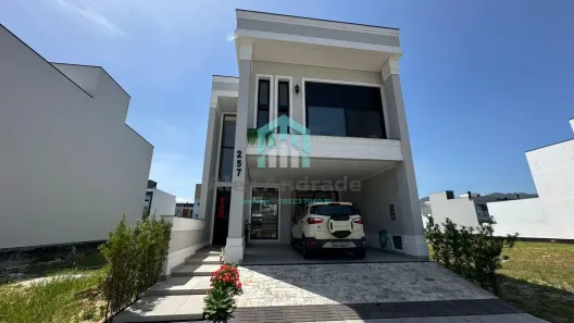 Casa de Condomínio com 3 Quartos à venda, 104m² no Beira Rio, Biguaçu
