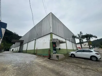 Galpão/Depósito/Armazém para alugar, 880m² no Nova Brasília, Brusque