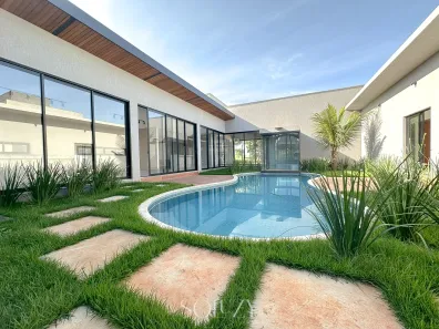 Casa com 4 Quartos para venda ou aluguel, 1250m² no Residencial Goiânia Golfe Clube, Goiânia