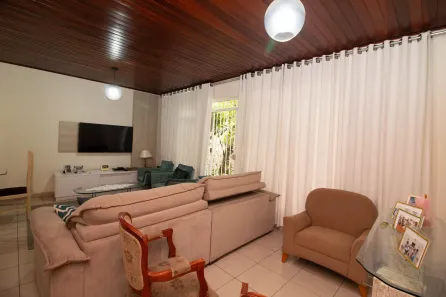 Casa com 4 Quartos para alugar, 250m² no Centro, Guarulhos