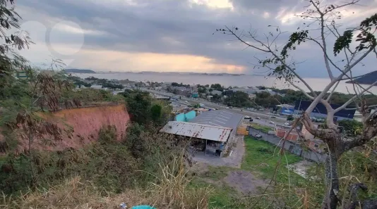 Galpão/Depósito/Armazém à venda, 438m² no Boa Vista, São Gonçalo