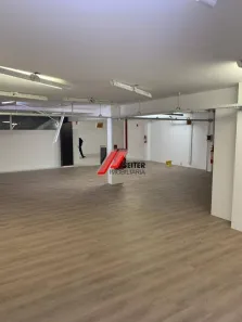 Ponto Comercial para alugar, 250m² no Monte Verde, Florianópolis