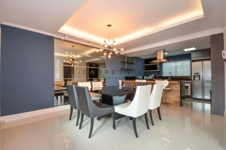 Sobrado com 4 Quartos à venda, 290m² no Portão, Curitiba
