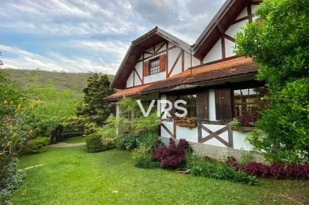 Casa com 6 Quartos à venda, 462m² no Albuquerque, Teresópolis