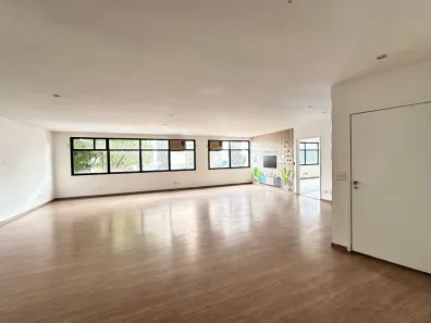 Sala Comercial para alugar, 150m² no Vila Olímpia, São Paulo