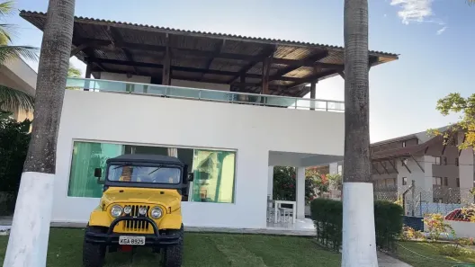 Casa de Condomínio com 7 Quartos à venda, 250m² no Muro Alto, Ipojuca