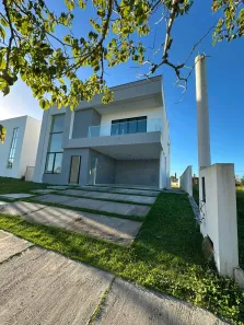 Casa de Condomínio com 3 Quartos à venda, 400m² no Vale do Jacuípe, Feira de Santana