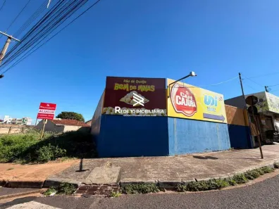 para alugar, 300m² no Presidente Roosevelt, Uberlândia