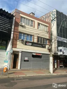 Prédio Comercial com 10 Quartos à venda, 548m² no Passo da Areia, Porto Alegre