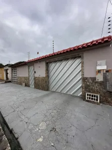 Casa com 4 Quartos à venda, 210m² no Flores, Manaus