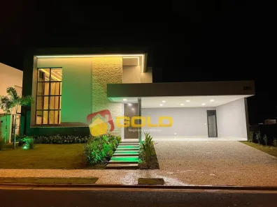 Casa com 4 Quartos à venda, 266m² no Nova Uberlândia, Uberlândia