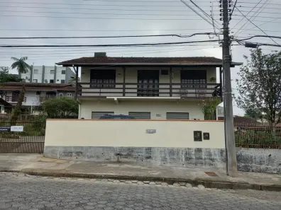 Casa com 3 Quartos à venda, 280m² no Floresta, Joinville