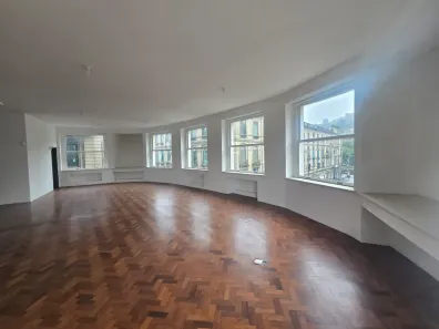 Sala Comercial à venda, 144m² no Centro, Santos