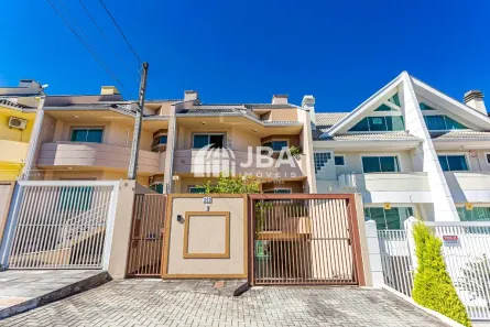 Sobrado com 3 Quartos à venda, 251m² no Campina do Siqueira, Curitiba
