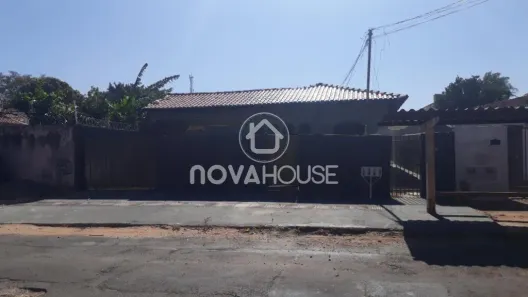 Casa com 2 Quartos à venda, 190m² no Vila Marcos Roberto, Campo Grande