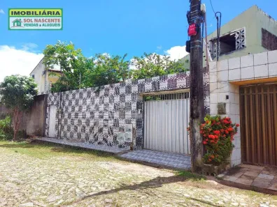 Casa com 6 Quartos à venda, 240m² no Maraponga, Fortaleza
