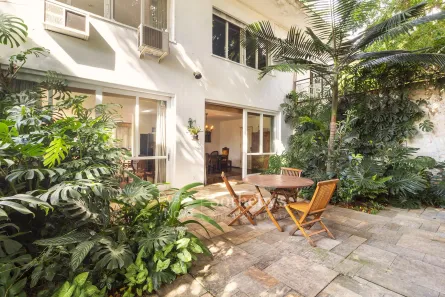 Casa com 4 Quartos à venda, 500m² no Pacaembu, São Paulo
