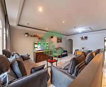 Sobrado com 4 Quartos à venda, 295m² no Vila Pires, Santo André