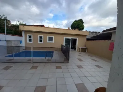 Sobrado com 5 Quartos à venda, 231m² no Boqueirão, Santos