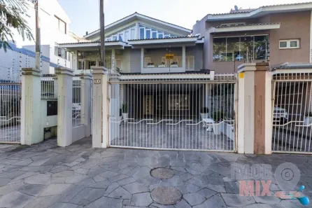 Casa com 4 Quartos à venda, 285m² no Jardim Itu, Porto Alegre